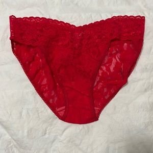 Red Hanky Panky V-kini. New Without Tags. Never worn. Size small